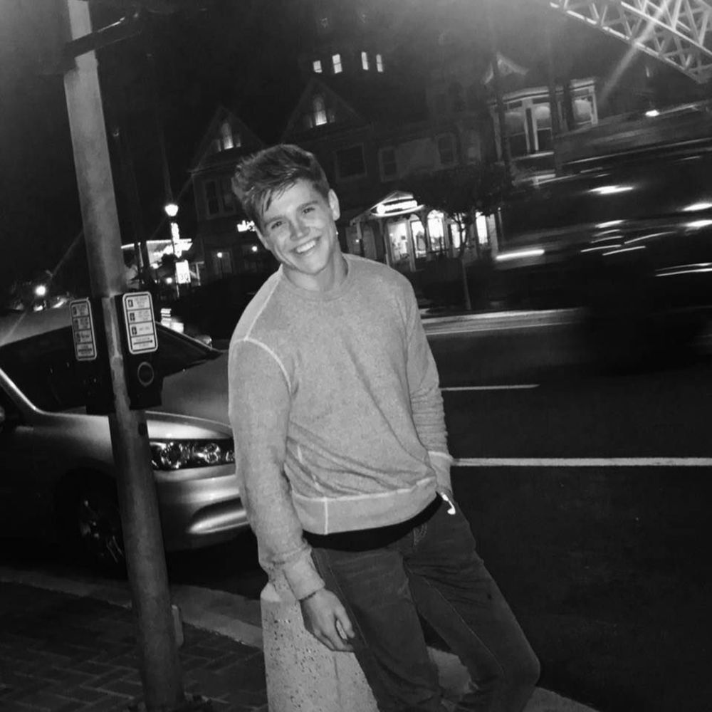 Meet your Posher, Daniel